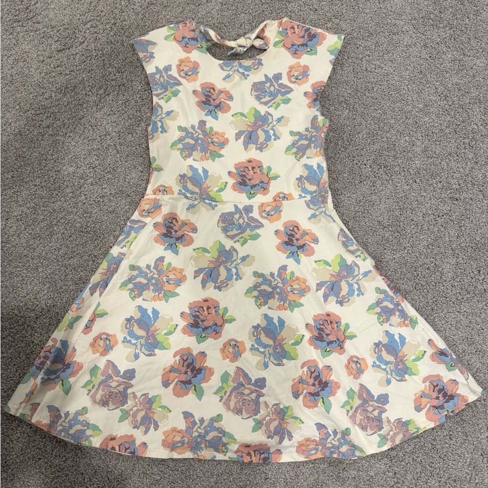 Aritzia Talula A-Line Skater Dress with Back Cut Out size Medium M